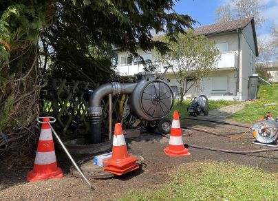 Inliner Installation im Kanalschacht